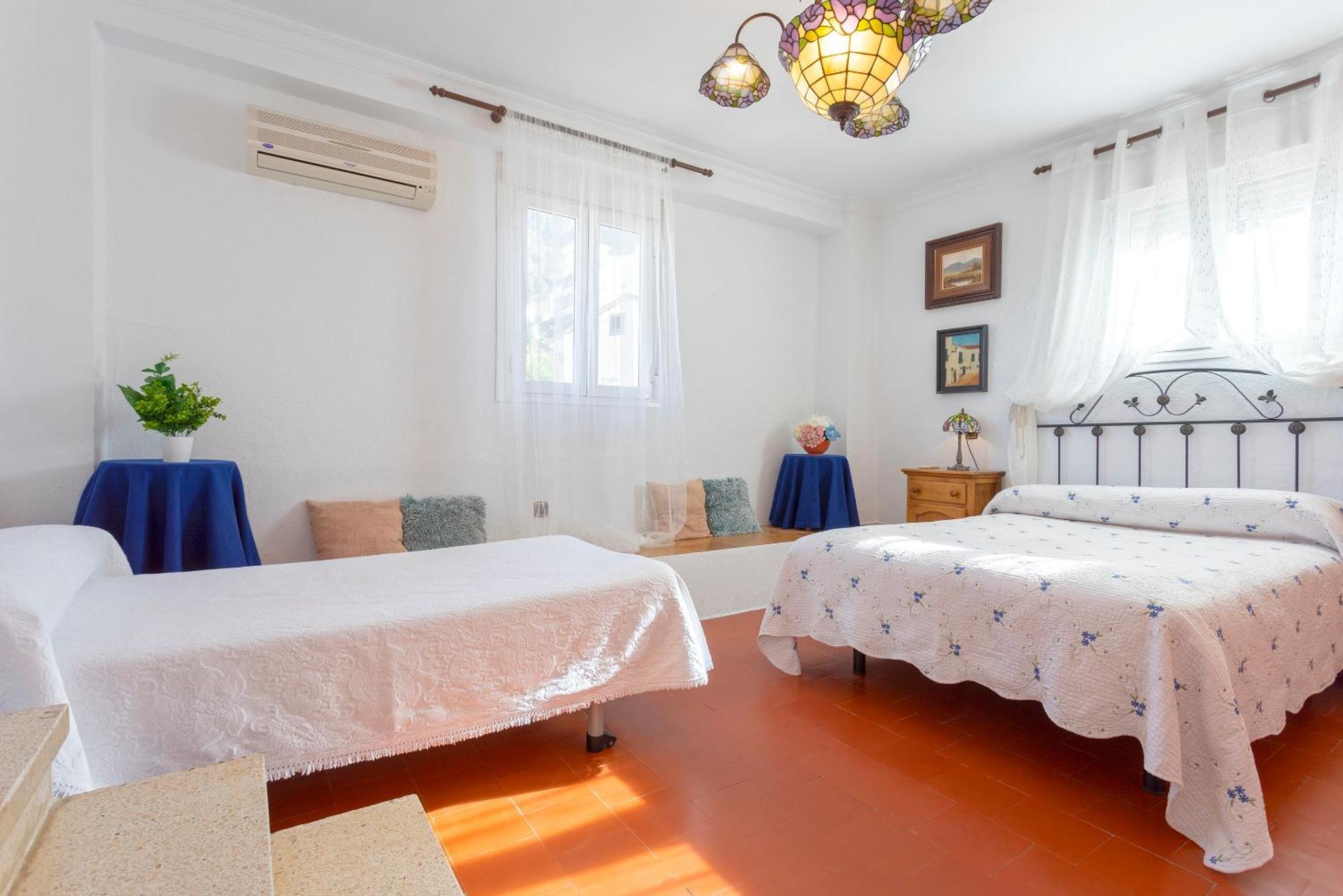 Casa Jardin Del Olivar Con Piscina Privada Alcaucín Zewnętrze zdjęcie