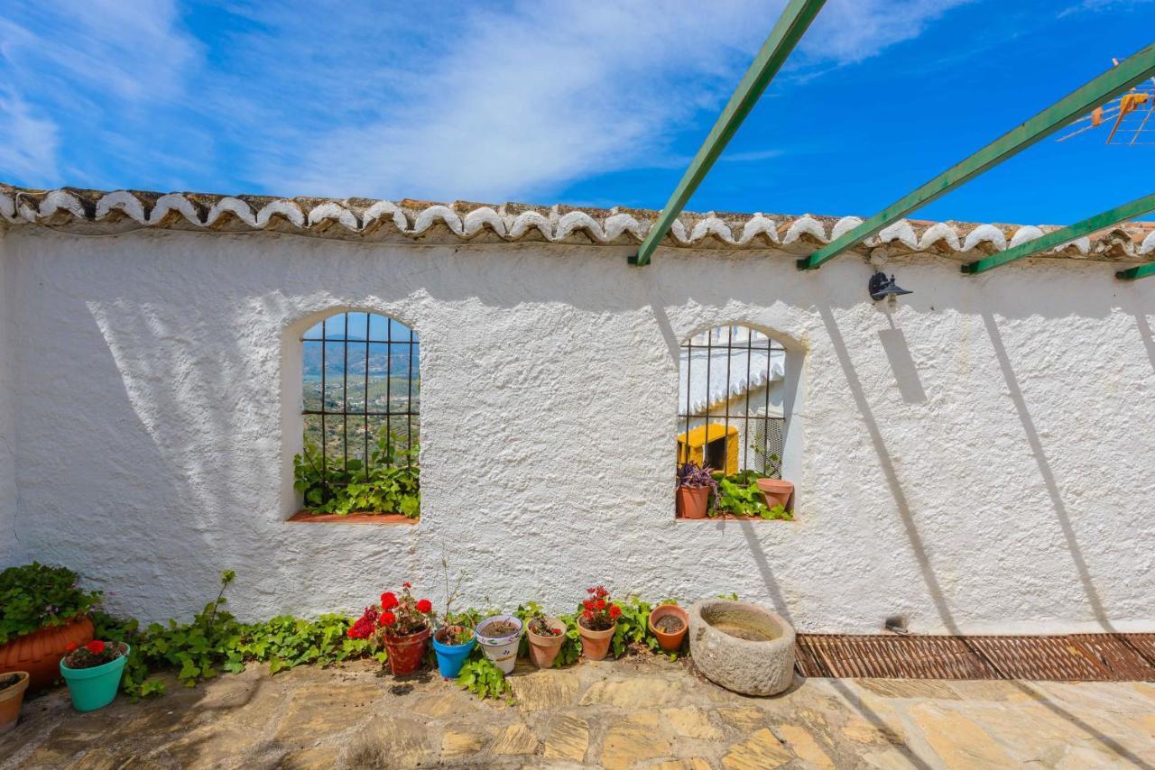 Casa Jardin Del Olivar Con Piscina Privada Alcaucín Zewnętrze zdjęcie