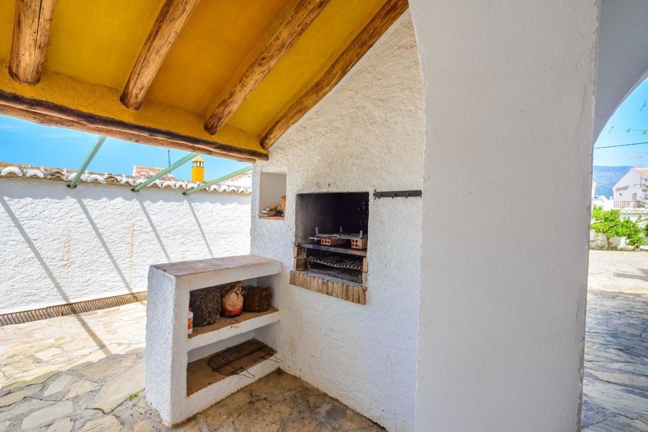 Casa Jardin Del Olivar Con Piscina Privada Alcaucín Zewnętrze zdjęcie